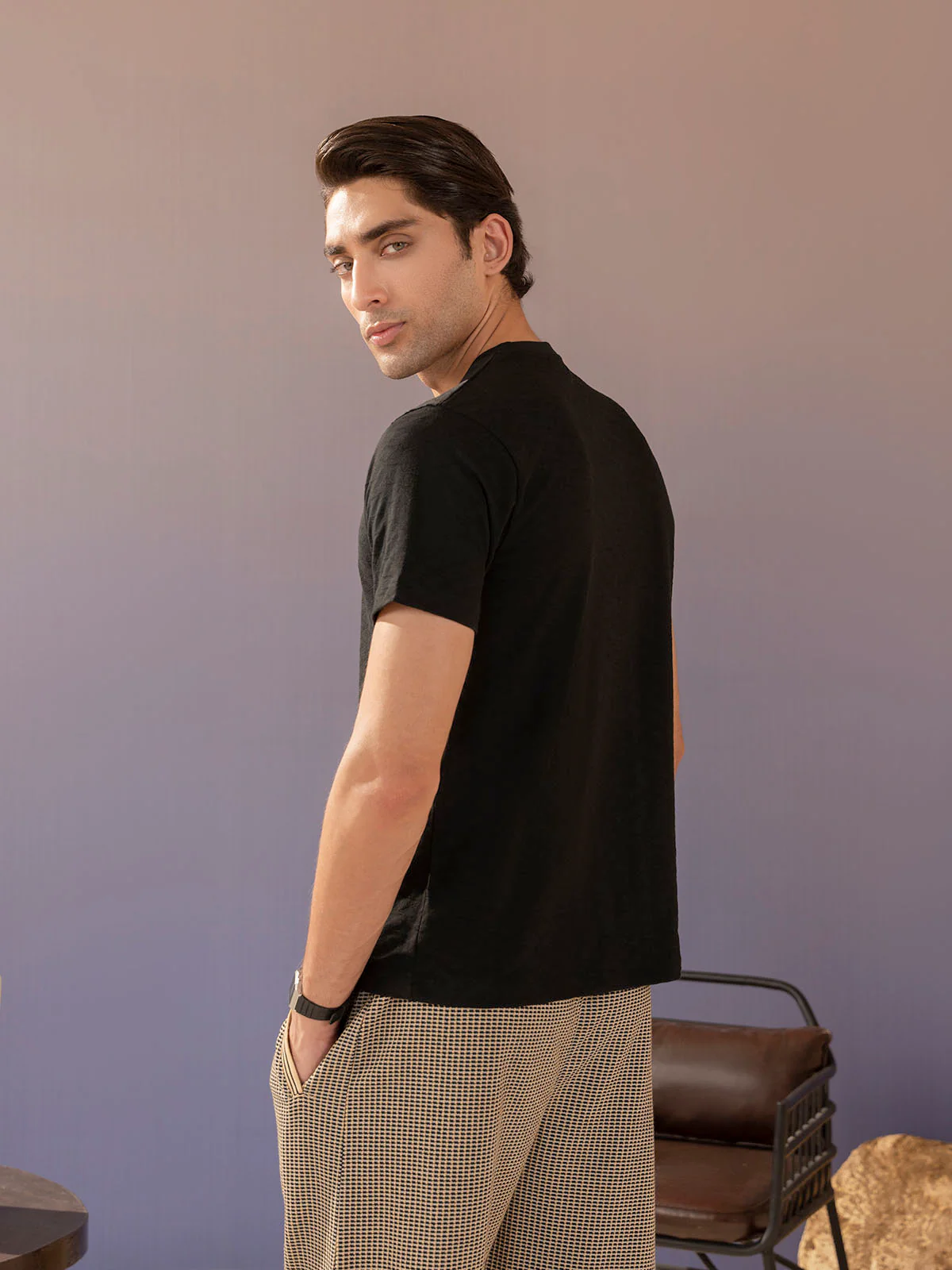 "REID" Textured Regular Fit Basic T-Shirt - Image 5