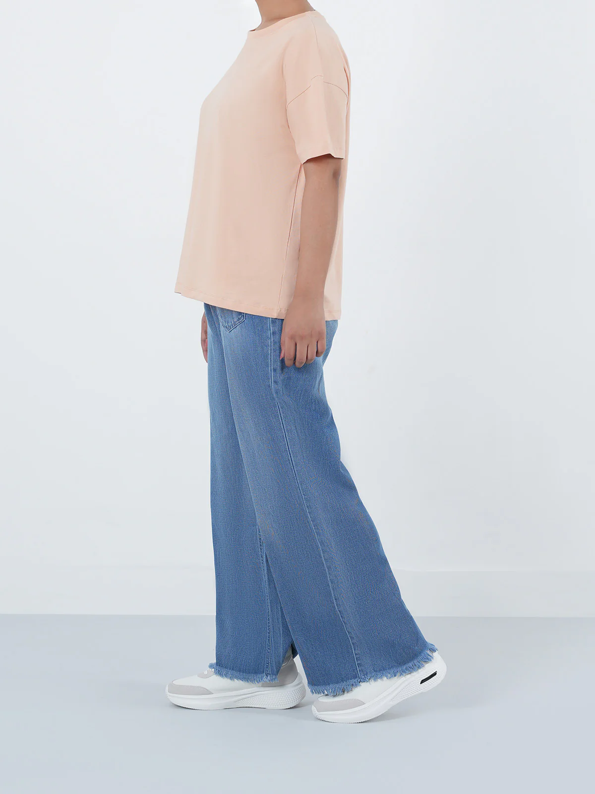 "REIDAR" Drop Shoulder Basic T-Shirt - Image 3