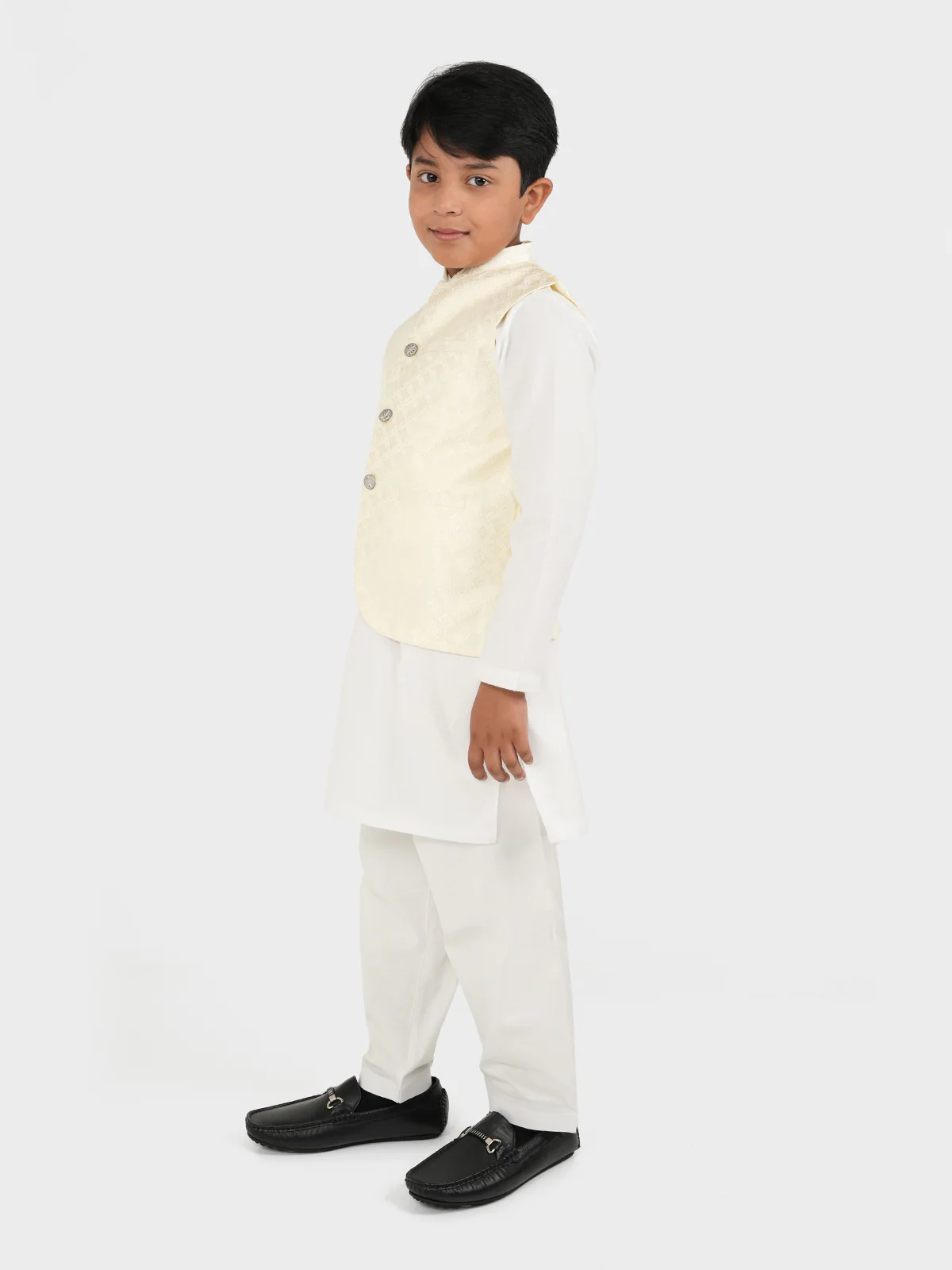 "RIMBA" Traditional Waistcoat - Image 2