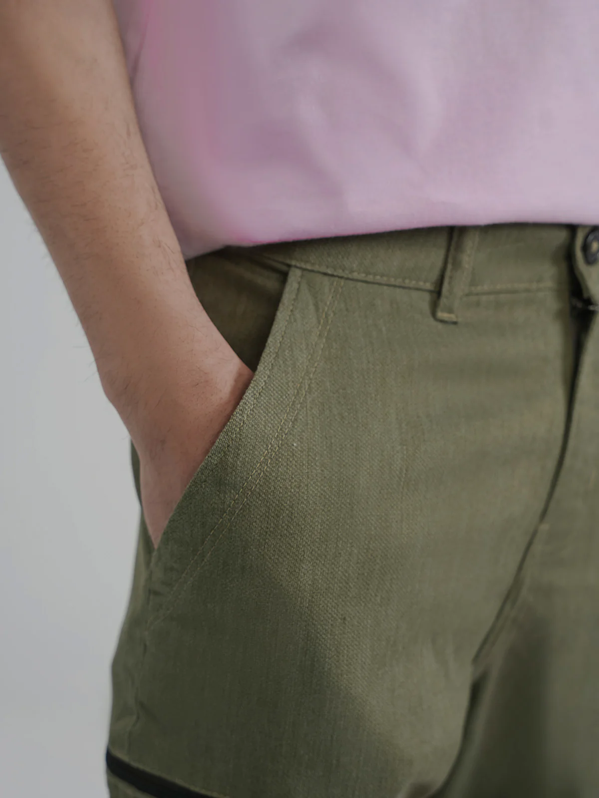 "RONAN" Cargo Fit Cotton Short - Image 3