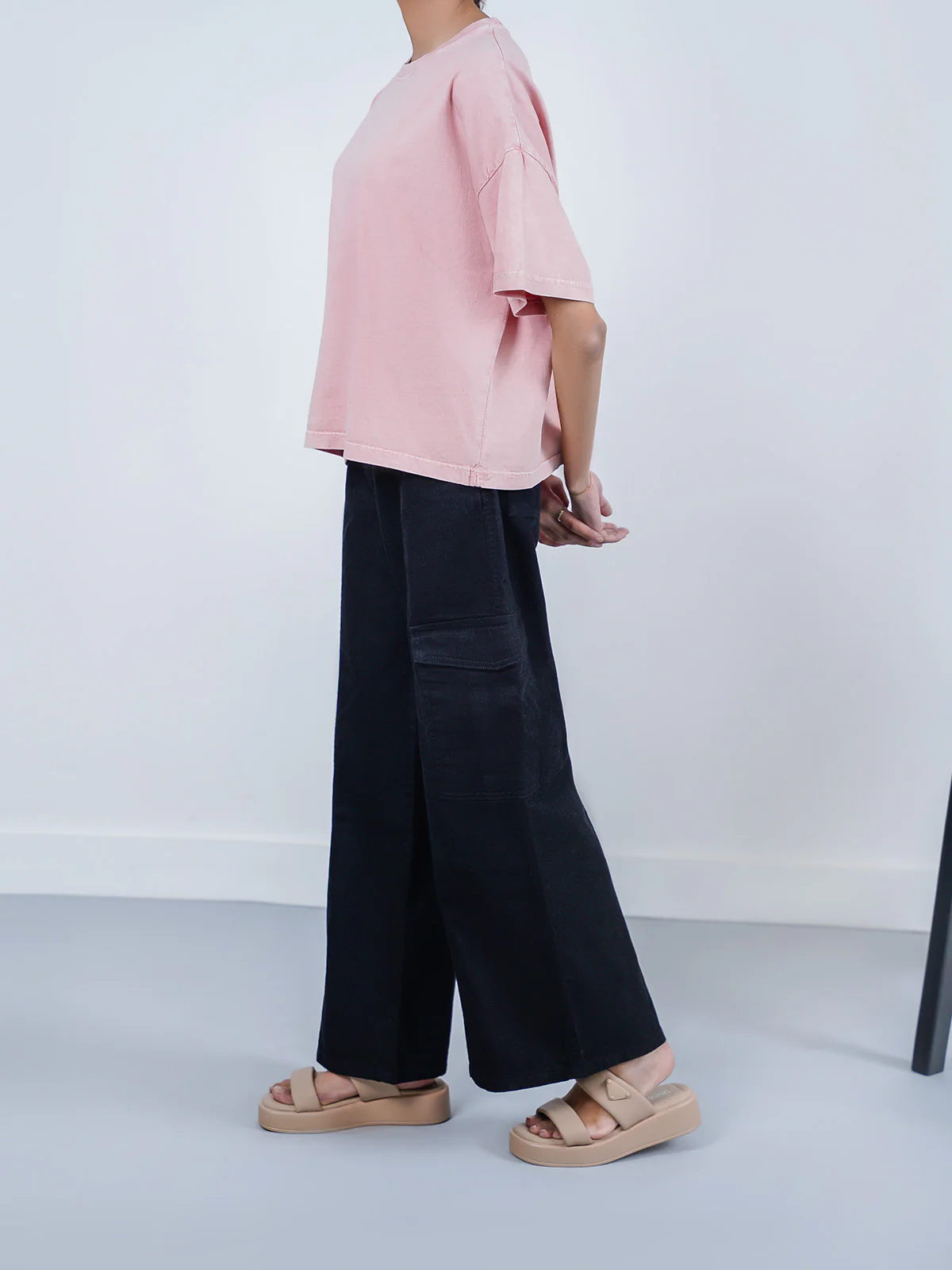 "SIGRUN" Regular Fit Cropped T-Shrit - Image 3