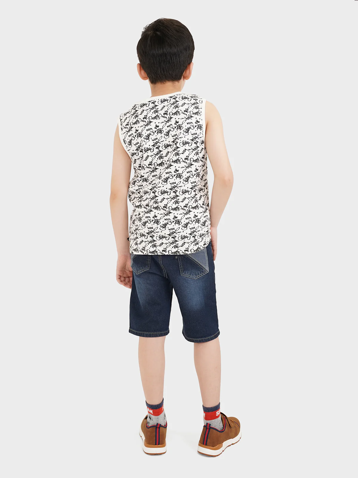 "SOKOL" Casual Denim Shorts - Image 2