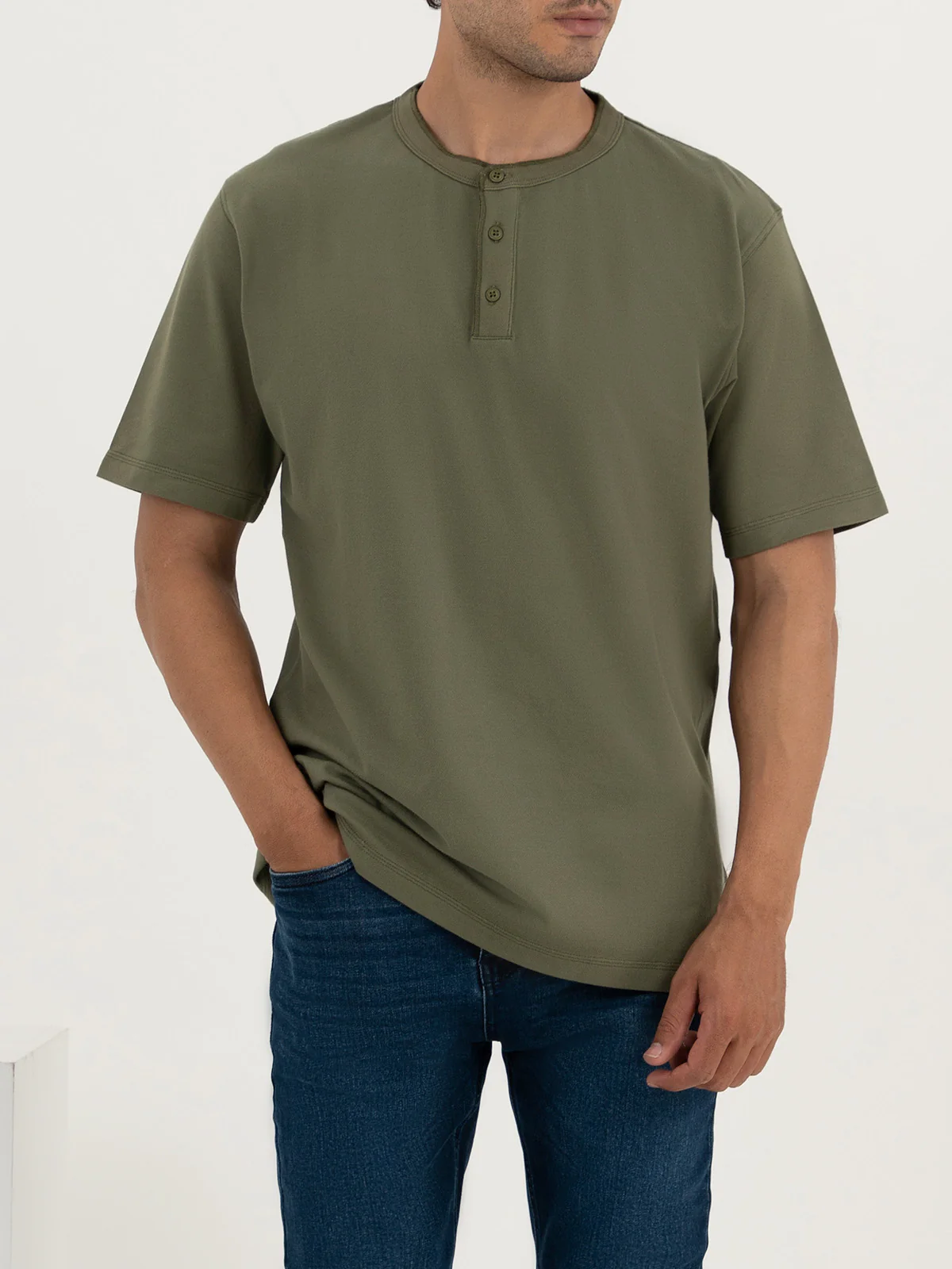 "STERRE" Classic Regular Fit T-Shirt