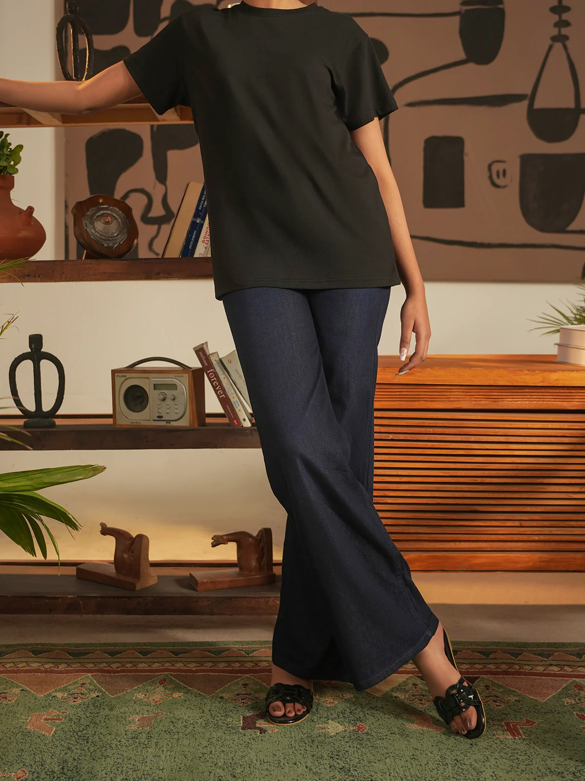 "TUPELO" Basic Regular Fit T-Shirt - Image 3
