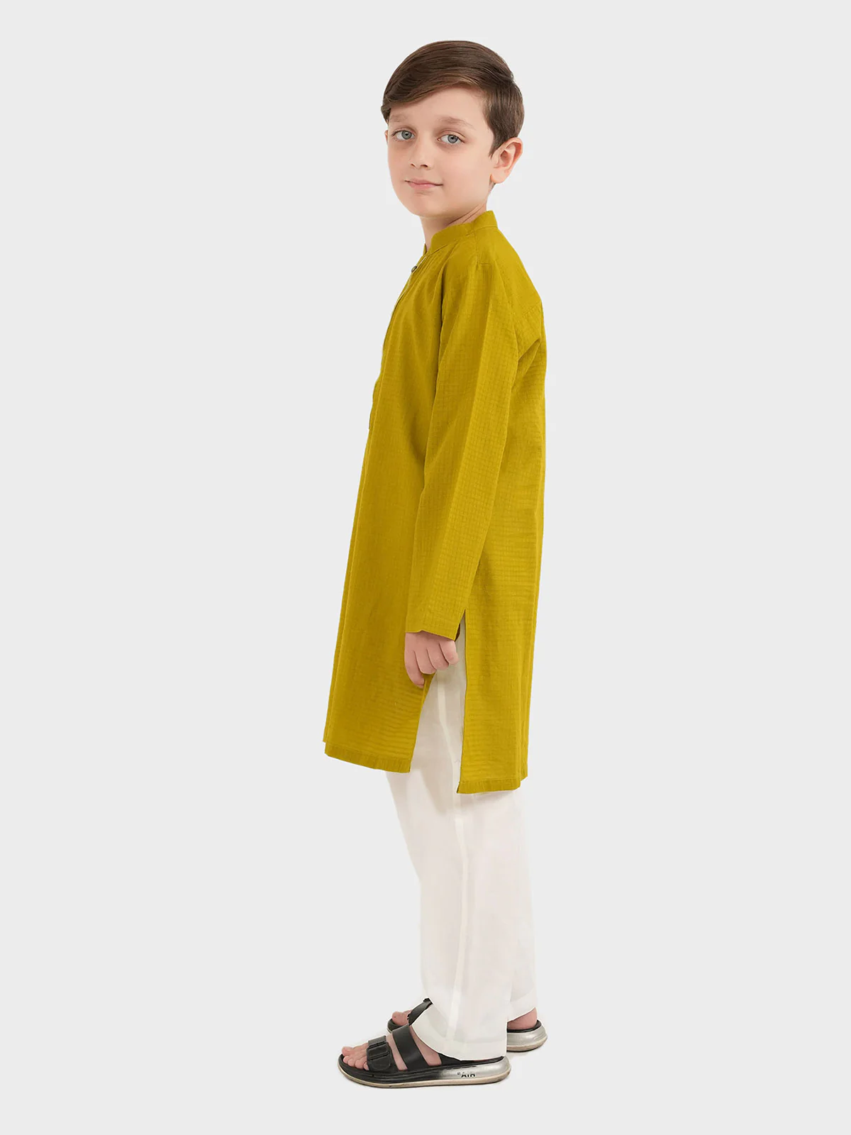"UBACAR" Summer Embriodered Kurta - Image 2