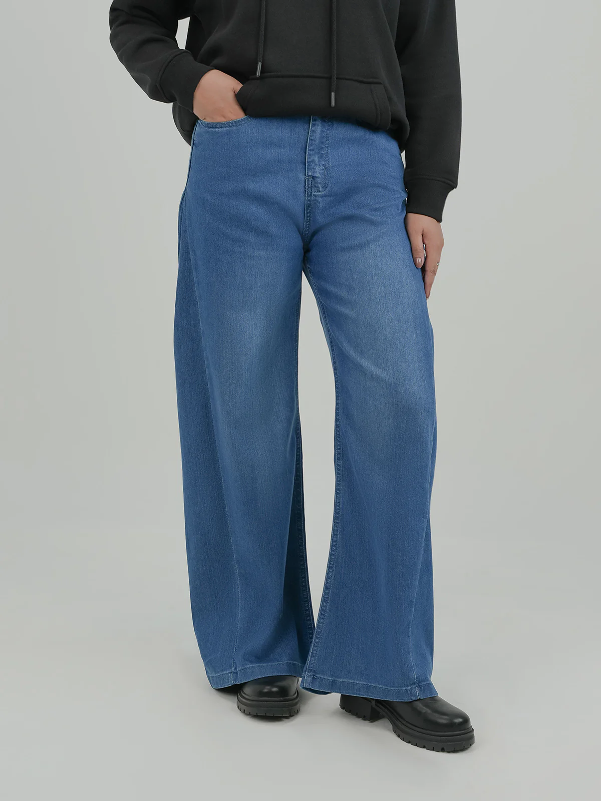 "VANHI" Modern Plazo Fit Denim Pant