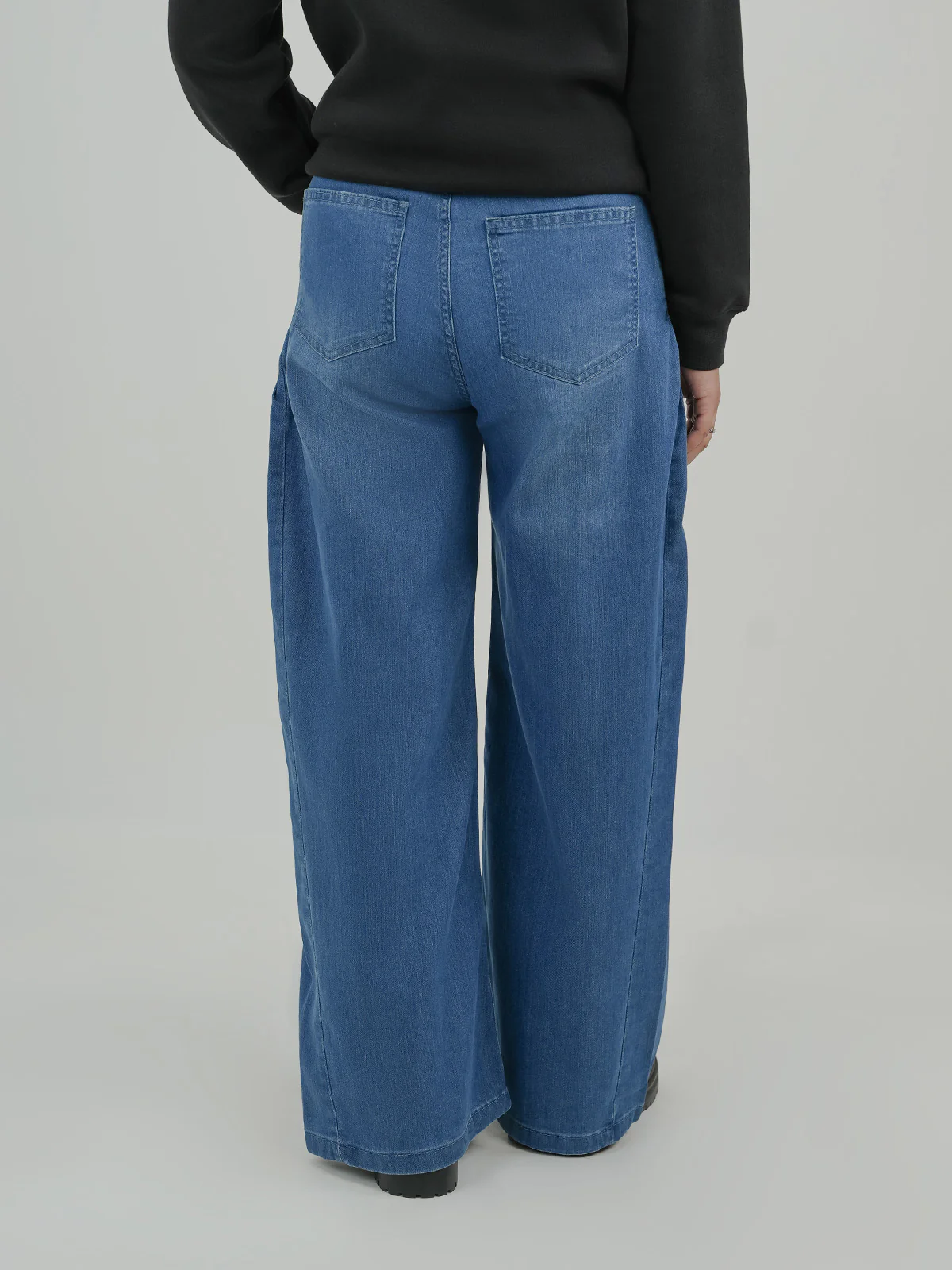 "VANHI" Modern Plazo Fit Denim Pant - Image 4