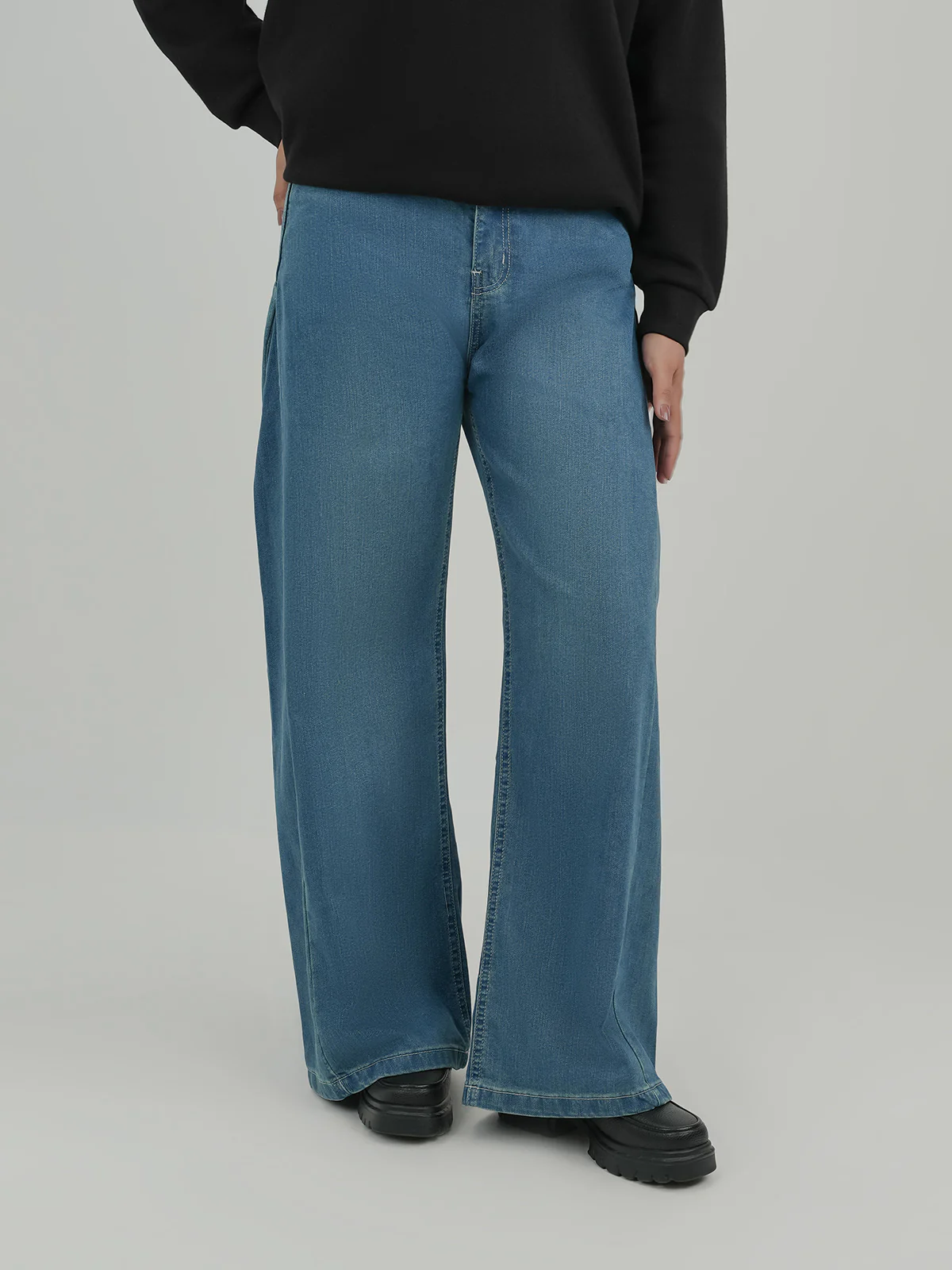 "VANHI" Modern Plazo Fit Denim Pant