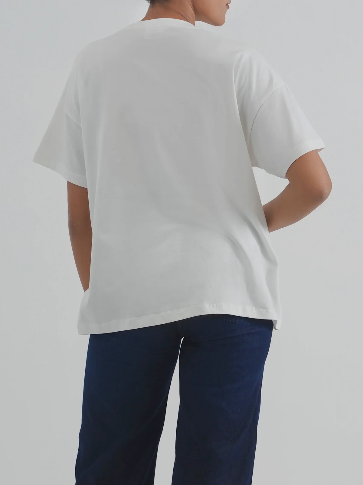 "VENDER" Graphic Drop Shoulder T-Shirt - Image 5