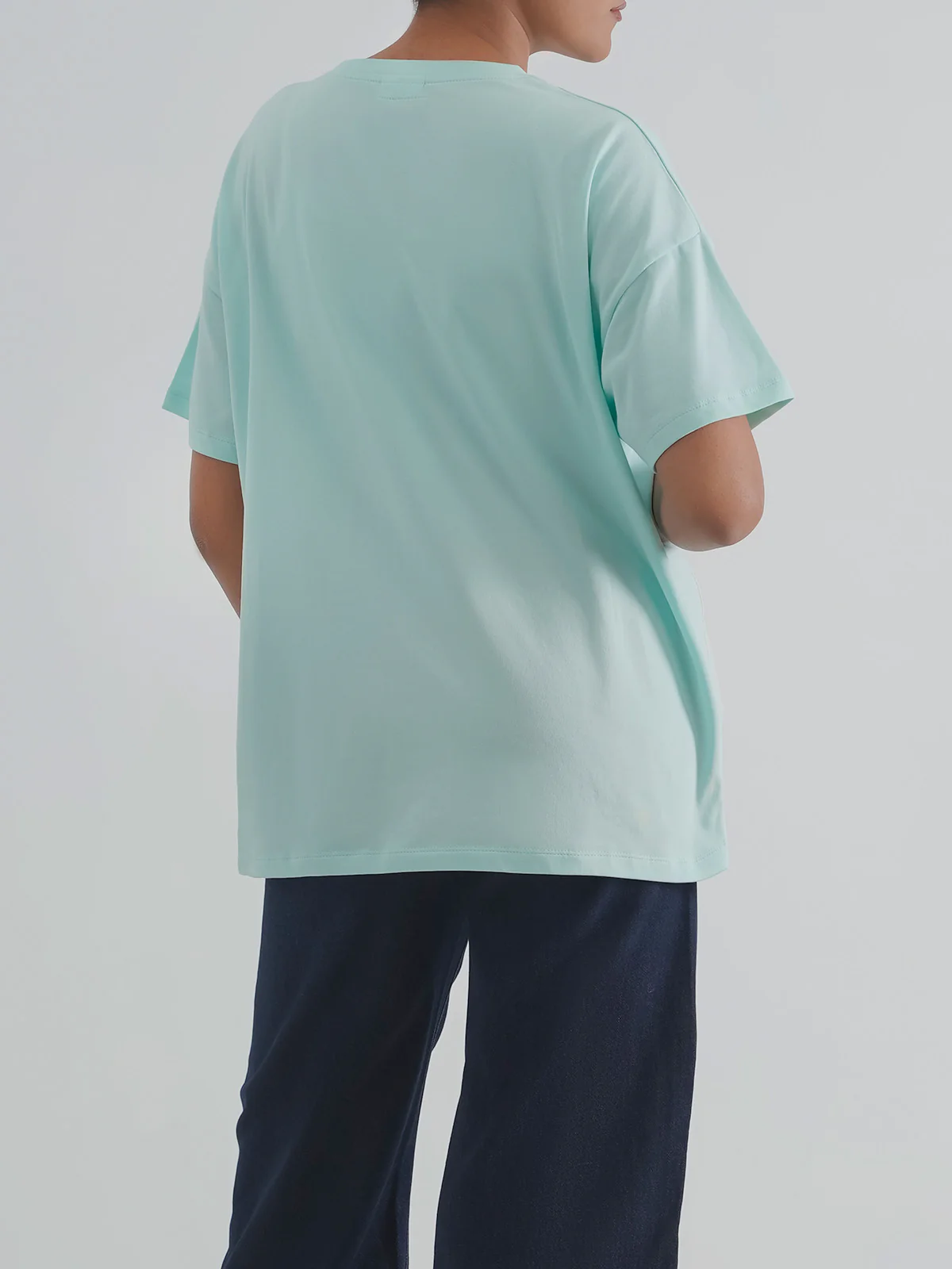 "VENDER" Graphic Drop Shoulder T-Shirt - Image 8