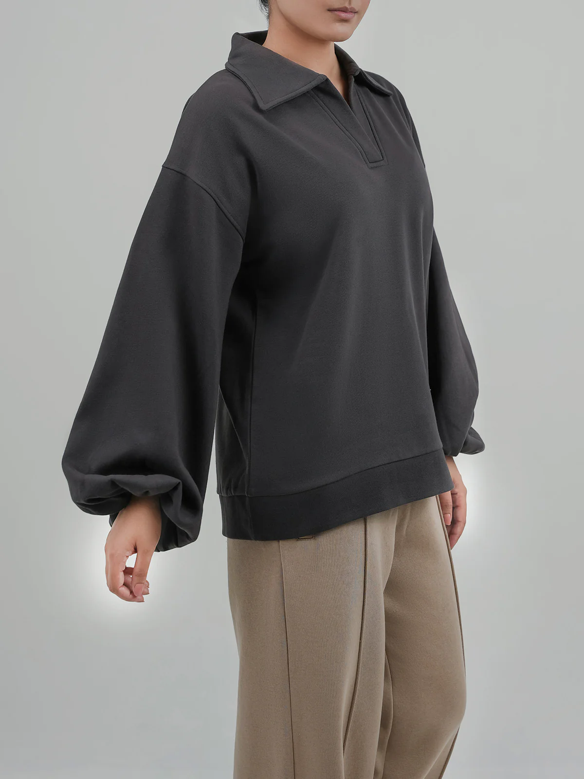 "VENYA" Classic Basic Fleece Sweatshirt - Image 3