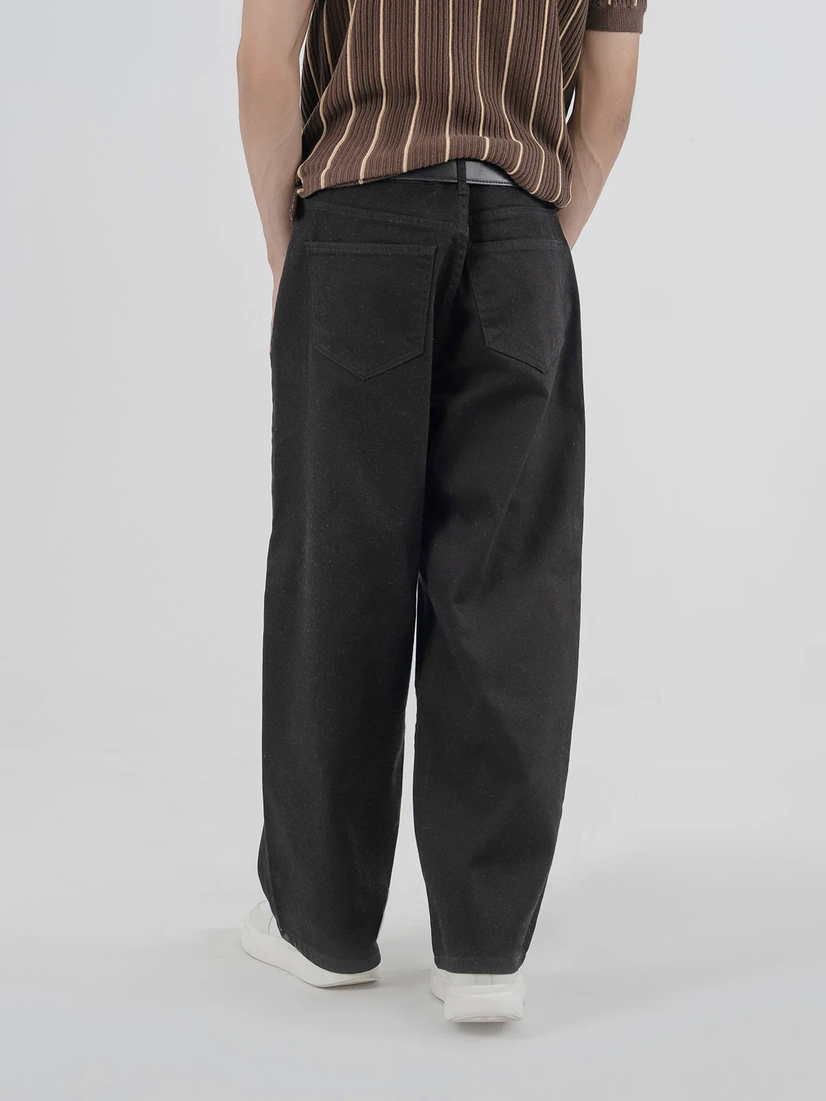"WENDY" Loose Fit Denim Jeans - Image 4