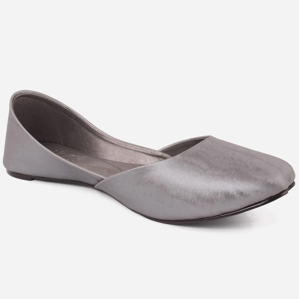 Women "ADIRA" Plain Sparkling Khussa