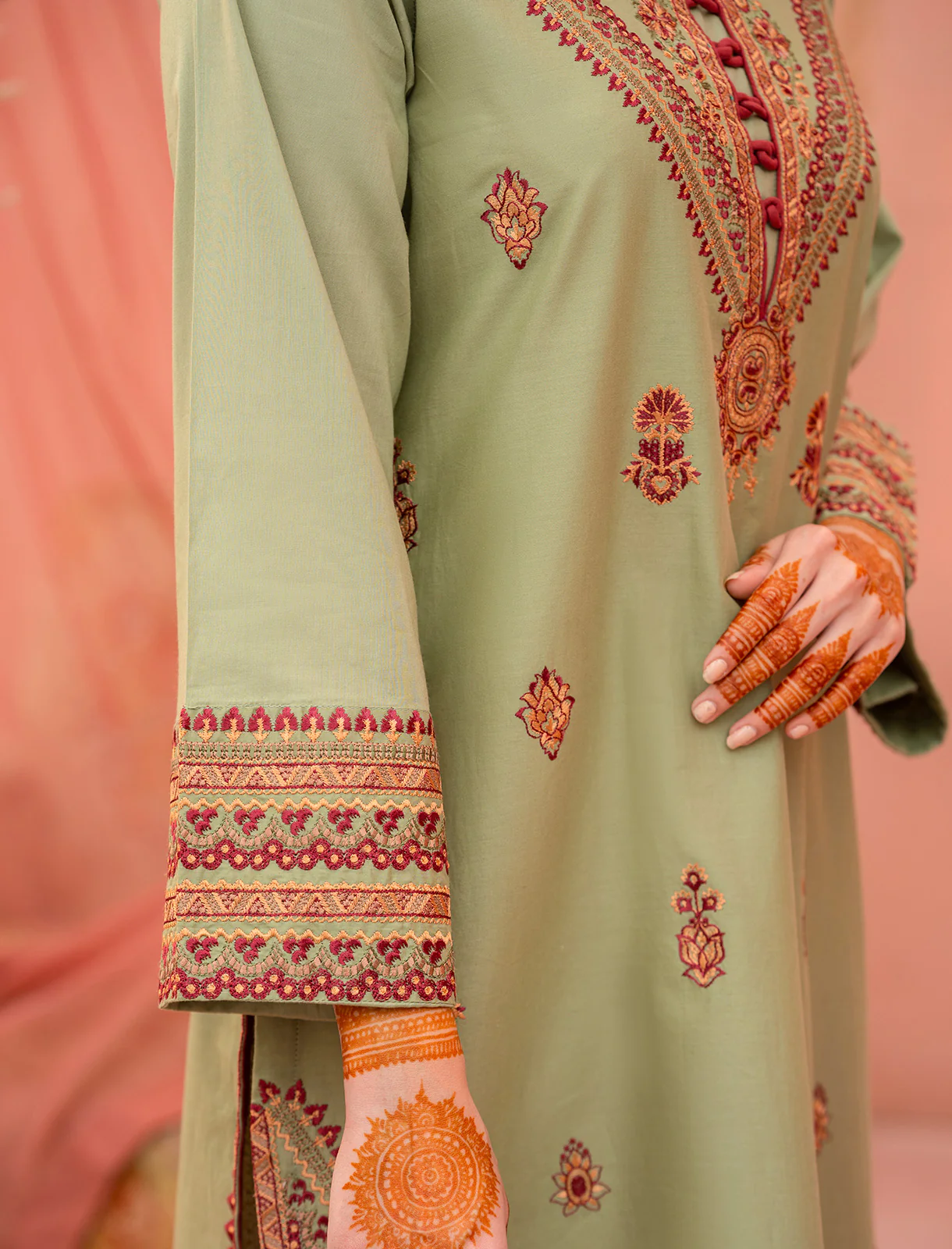 Women "AERGUL" Embroidered Lawn Summer Shirt - Image 4