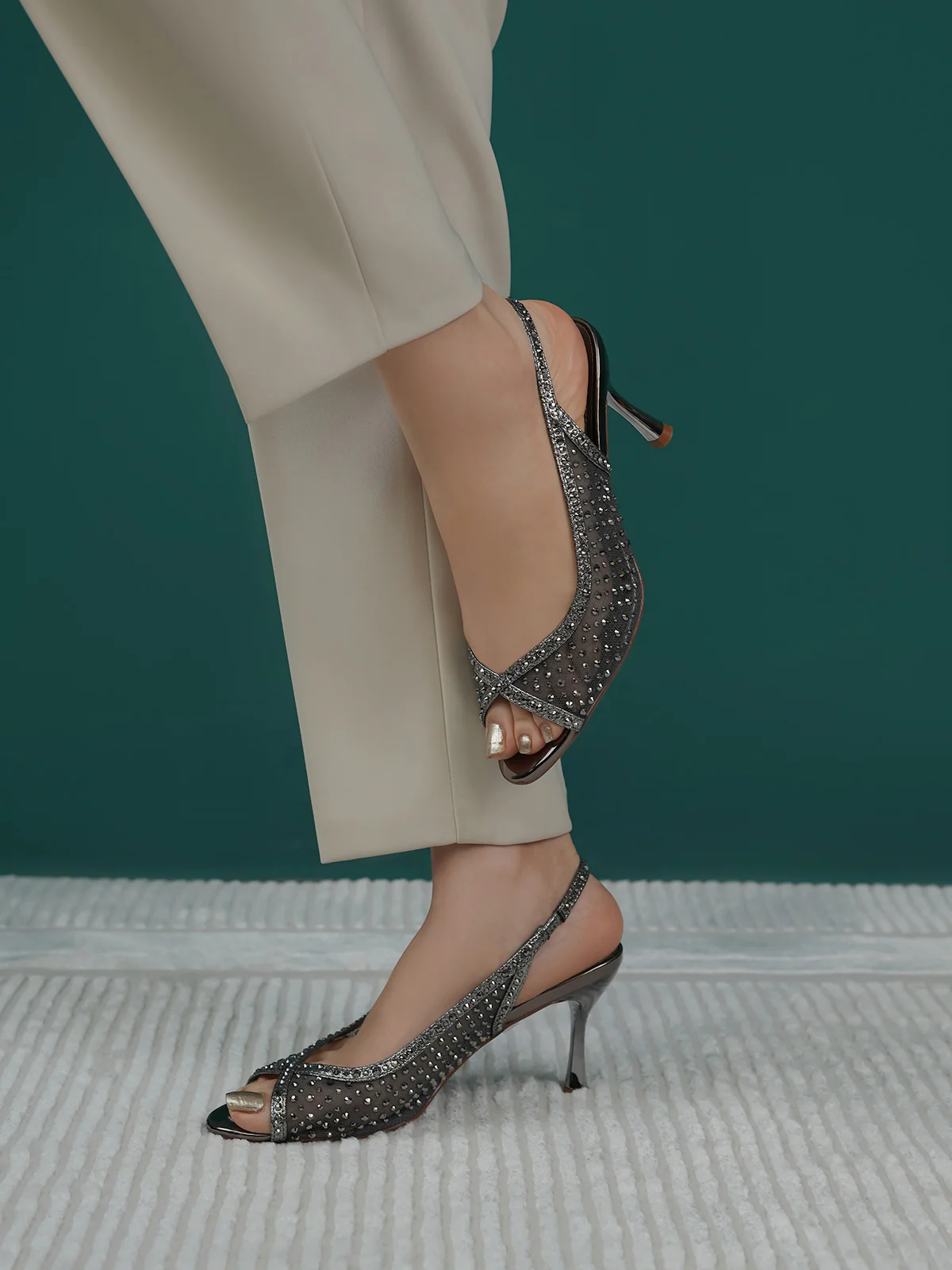 Women "AHUVA" Stylish Open Toe Heel Sandals