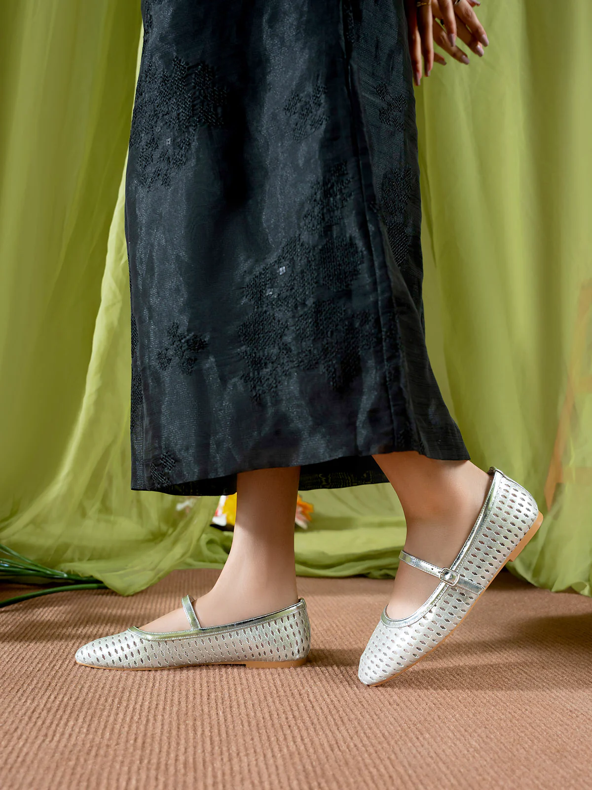 Women "AISLE" Elegant Buckle Court Shoes - Image 3