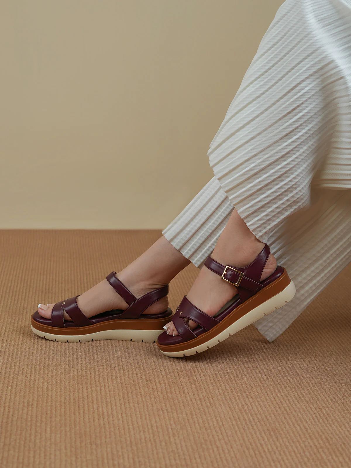 Women "AKIKTA" comfort and Soft Sandals