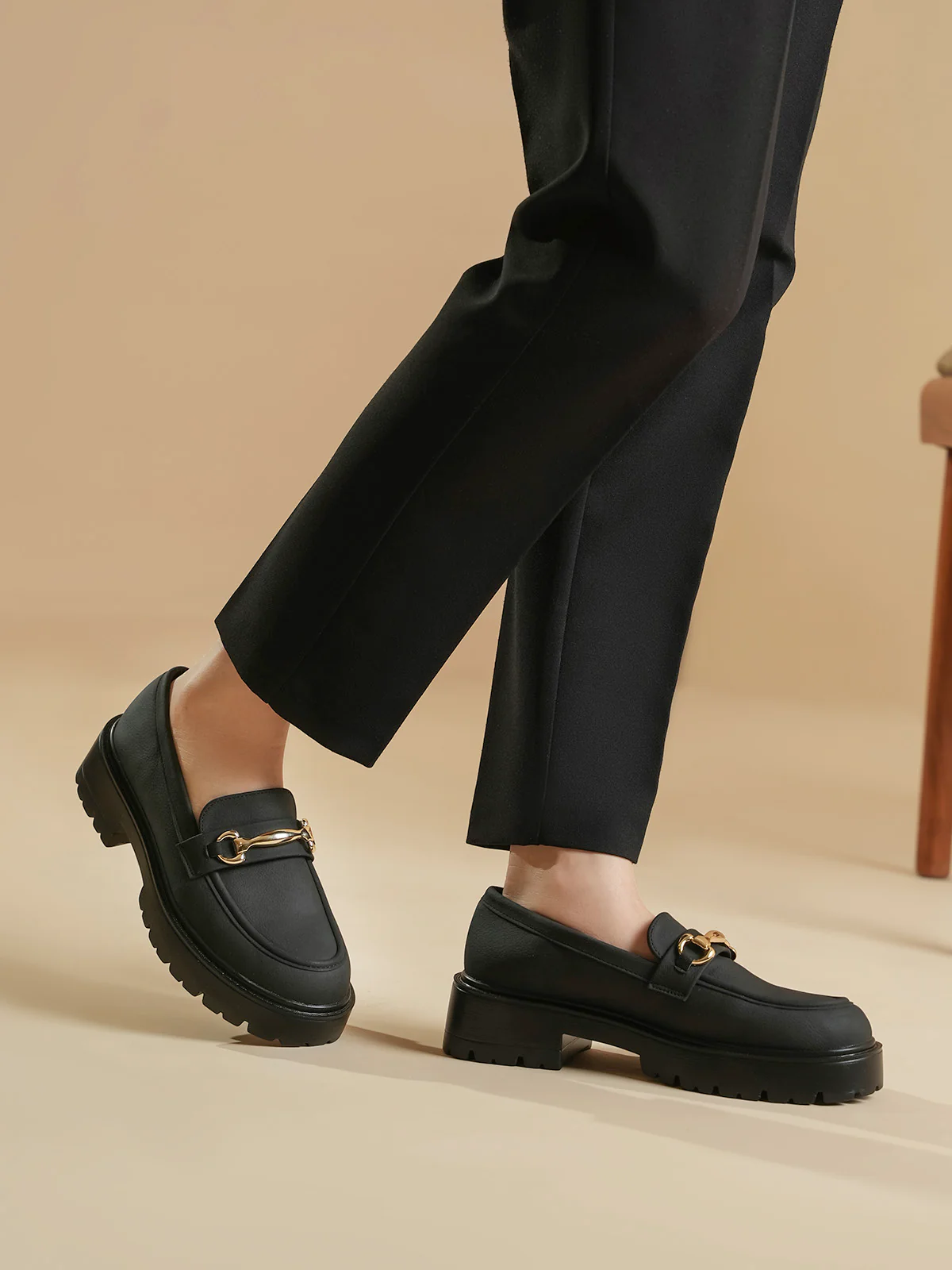 Women "ANCHOR" Simple Design Moccasins - Image 3