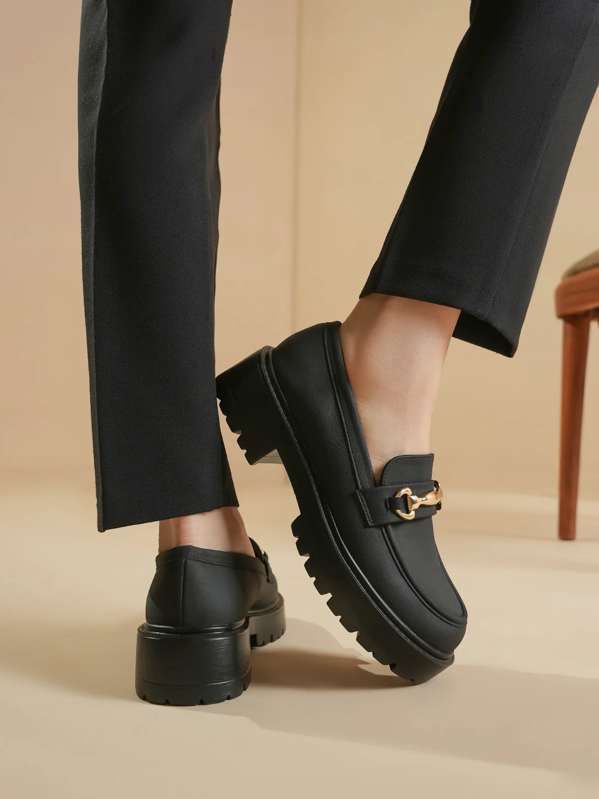 Women "ANCHOR" Simple Design Moccasins - Image 6