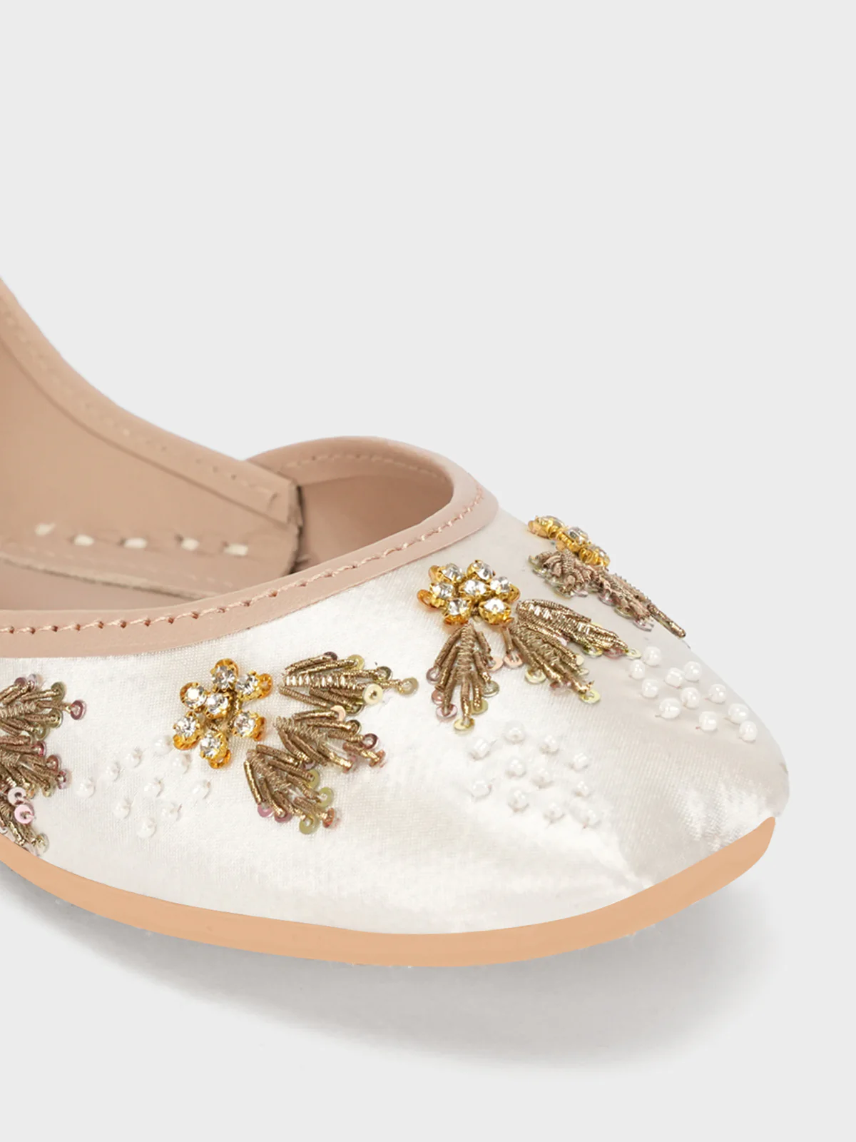 Women "AOIFE" Decorated Leather Khussa - Image 4