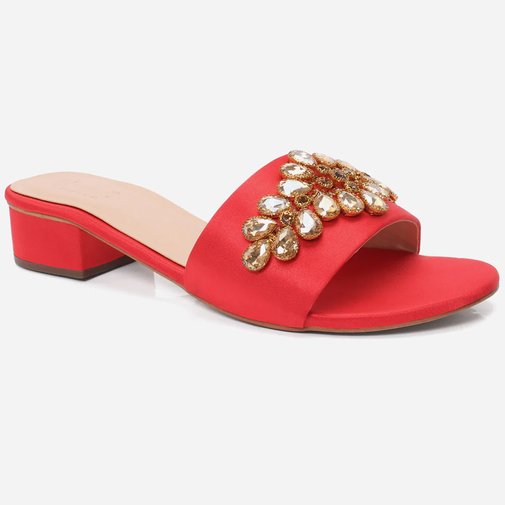 Women "AOMO" Low Block Heel Slippers