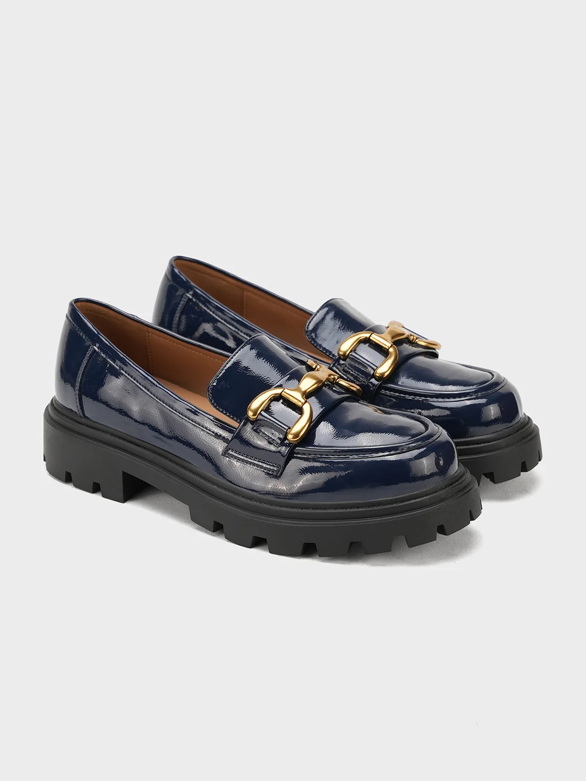 Women "APICHU" Glossy Perfect Loafer Shoes - Image 4