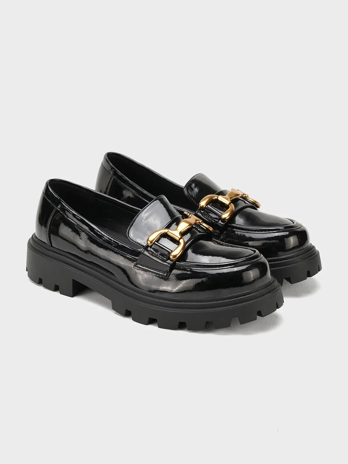 Women "APICHU" Glossy Perfect Loafer Shoes - Image 4