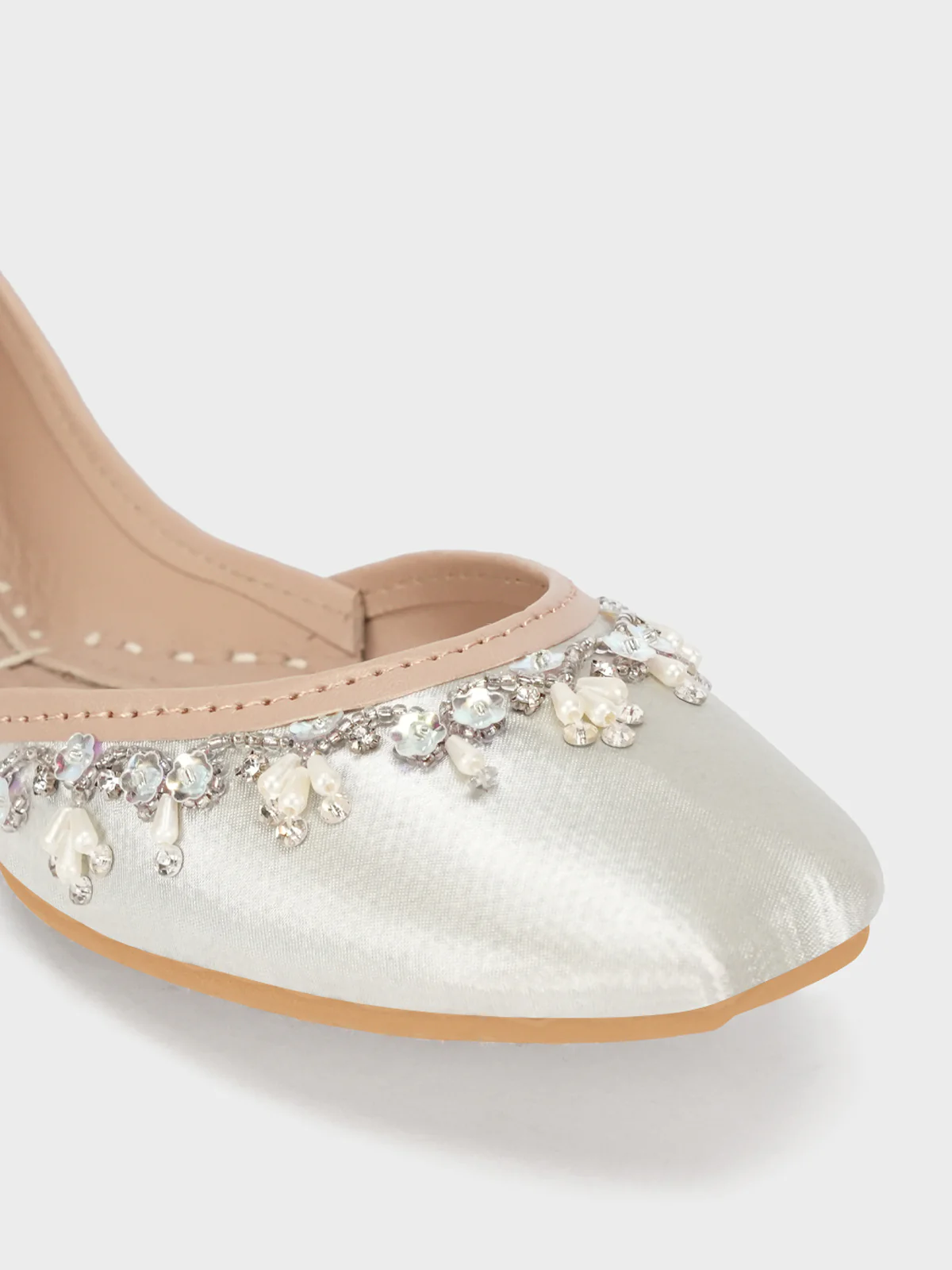 Women "ARIYAH" Fancy Flat Khussa - Image 4