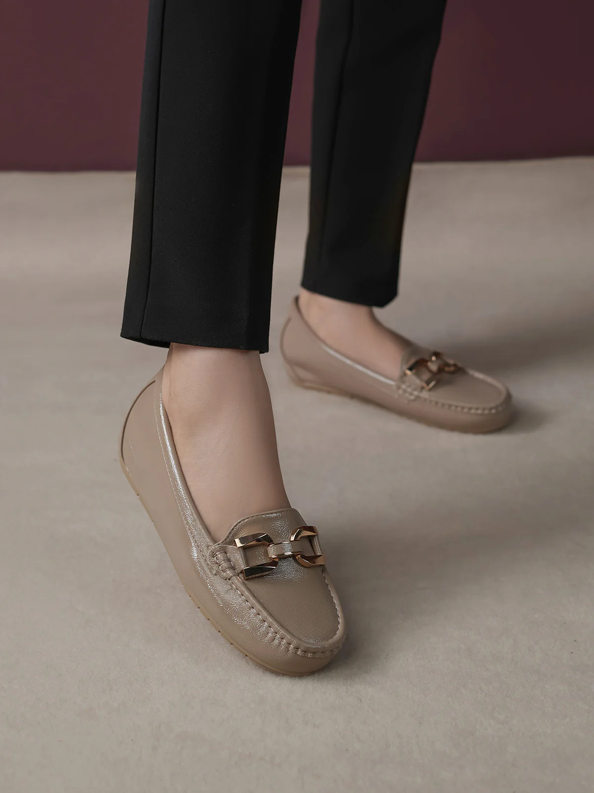 Women "ASHLEE" Classy Buckle Moccasins - Image 10