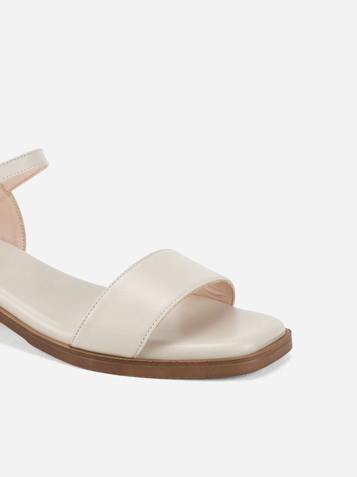 Women "AVEDIS" Comfort Block Heel Sandals - Image 4