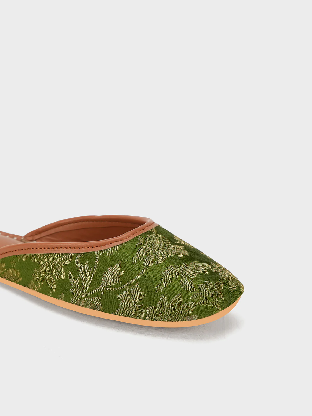 Women "DAHLIA" Soft High Quality Khussa - Image 4