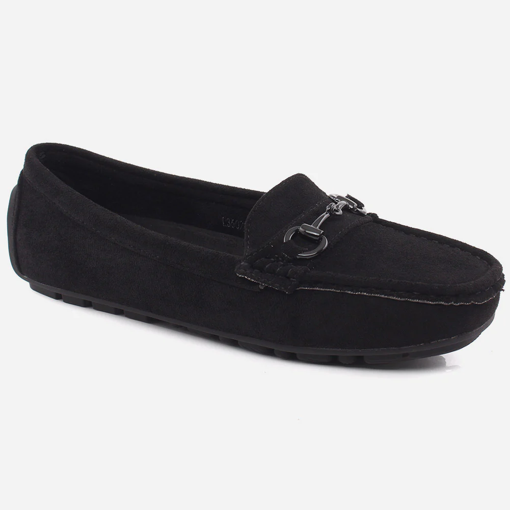 Women "Beaten" Suede Round Toe Flat Moccasins