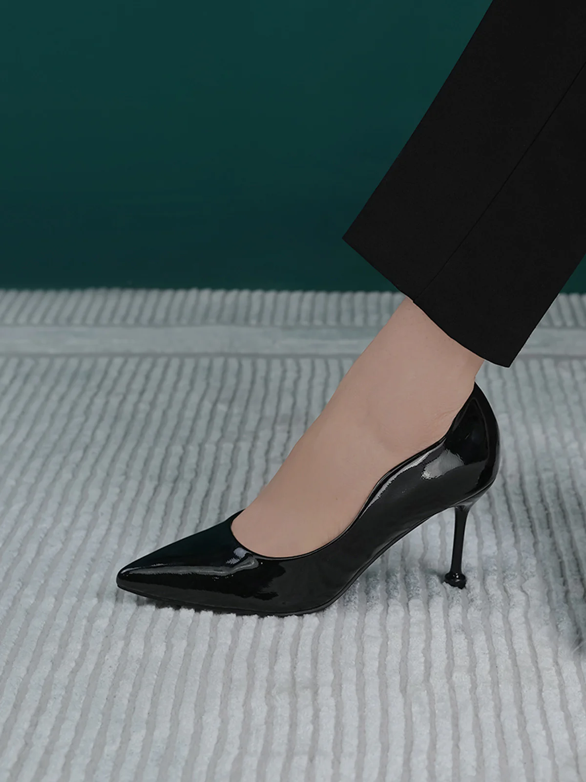 Women "BERNARD" Smooth Design Courts - Image 3