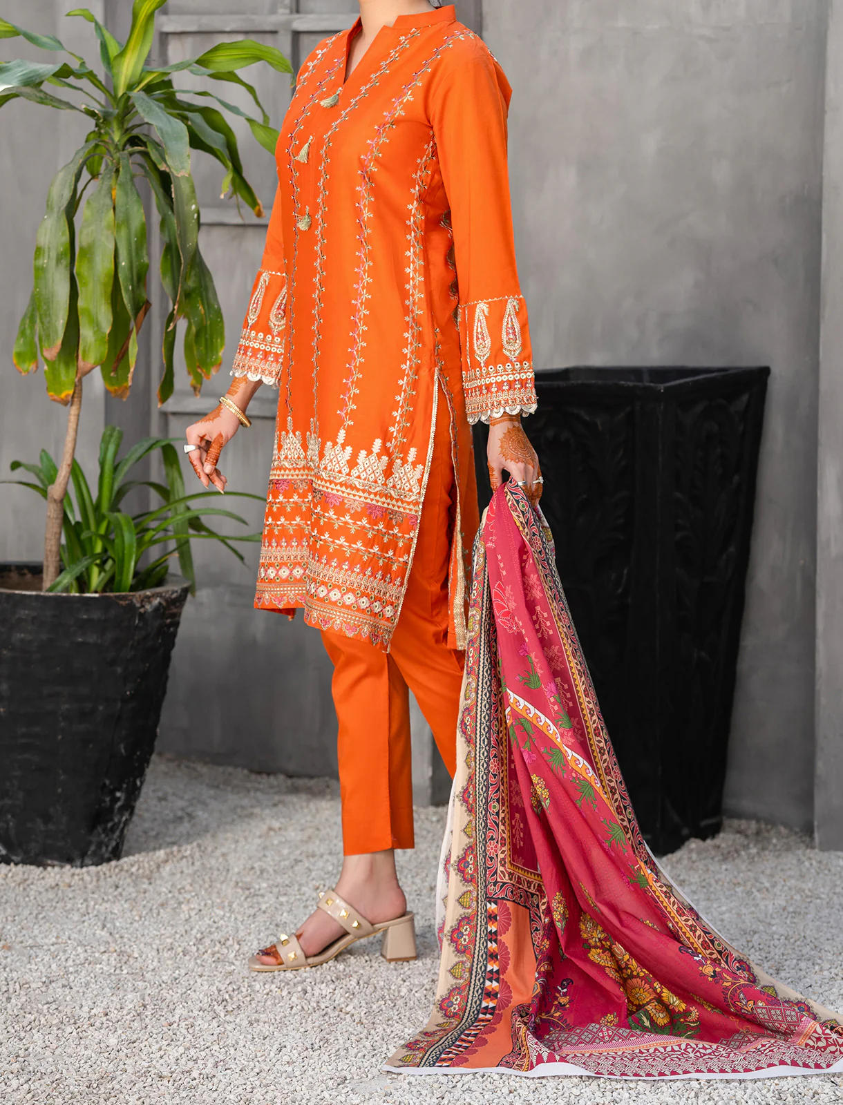 "BEYZA" Embellished Lawn Two Piece Suit - Image 3