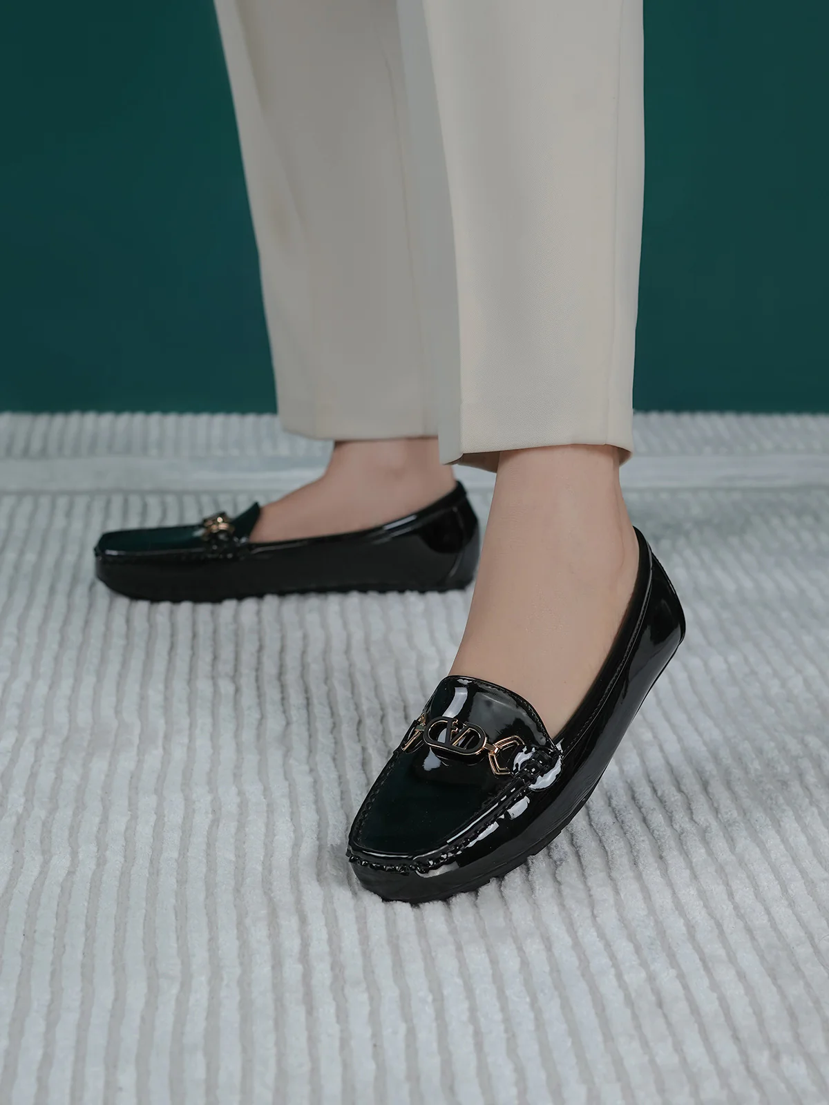Women "BLUESY" Lightweight Shiny Moccasins