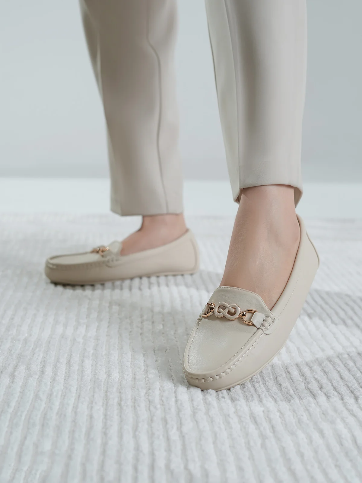 Women "BREVYN" Semi Formal Moccasins - Image 10