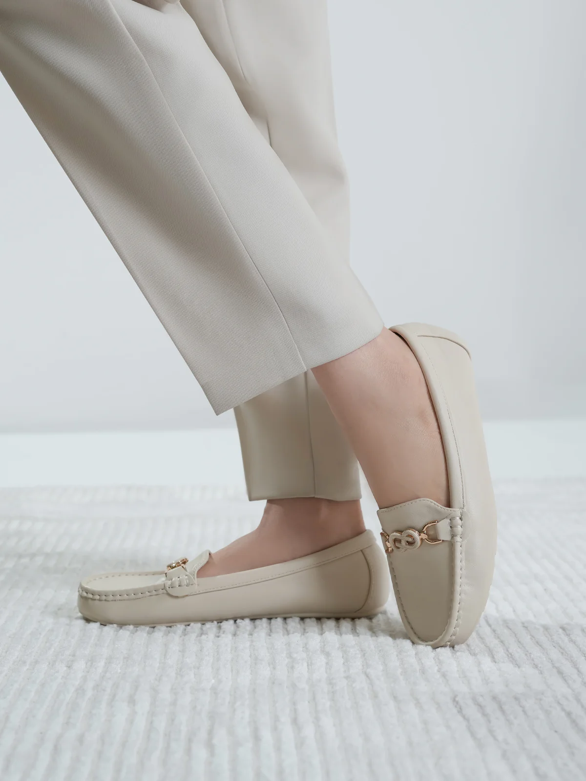 Women "BREVYN" Semi Formal Moccasins - Image 6