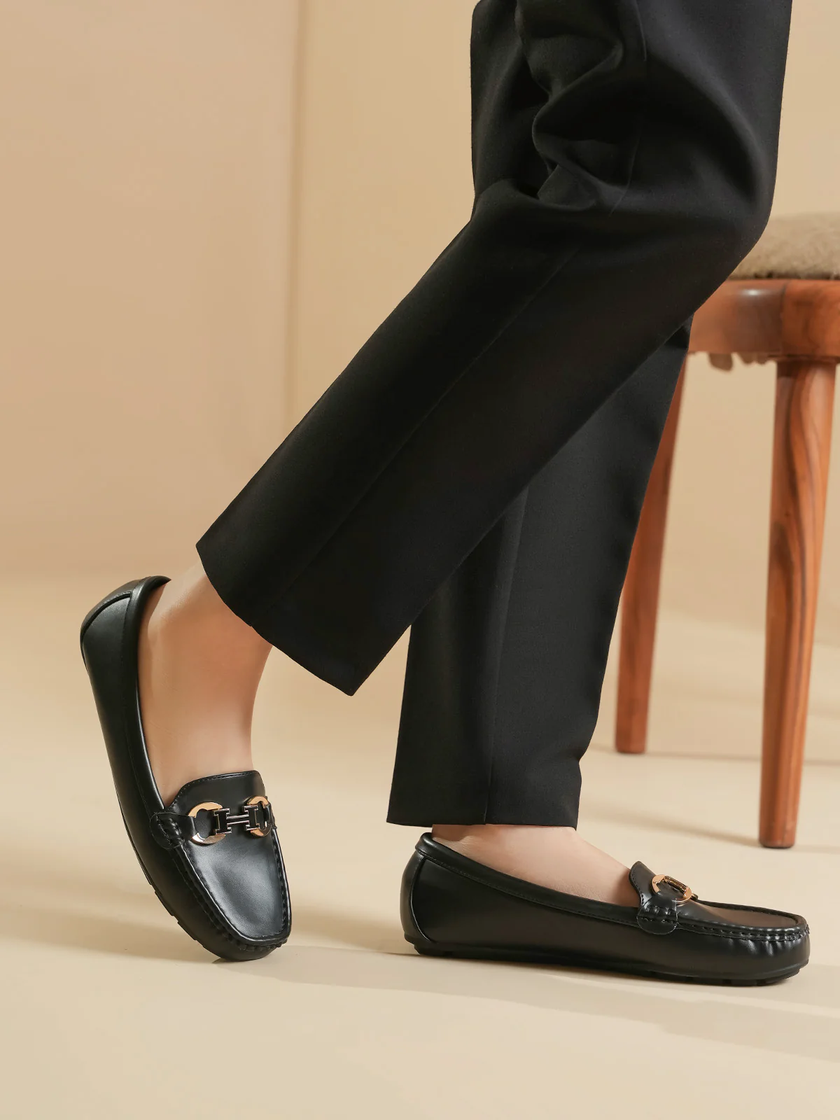 Women "CANICE" Sleek Design Moccasins