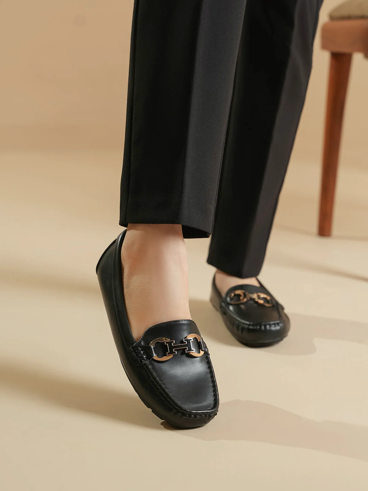 Women "CANICE" Sleek Design Moccasins - Image 6