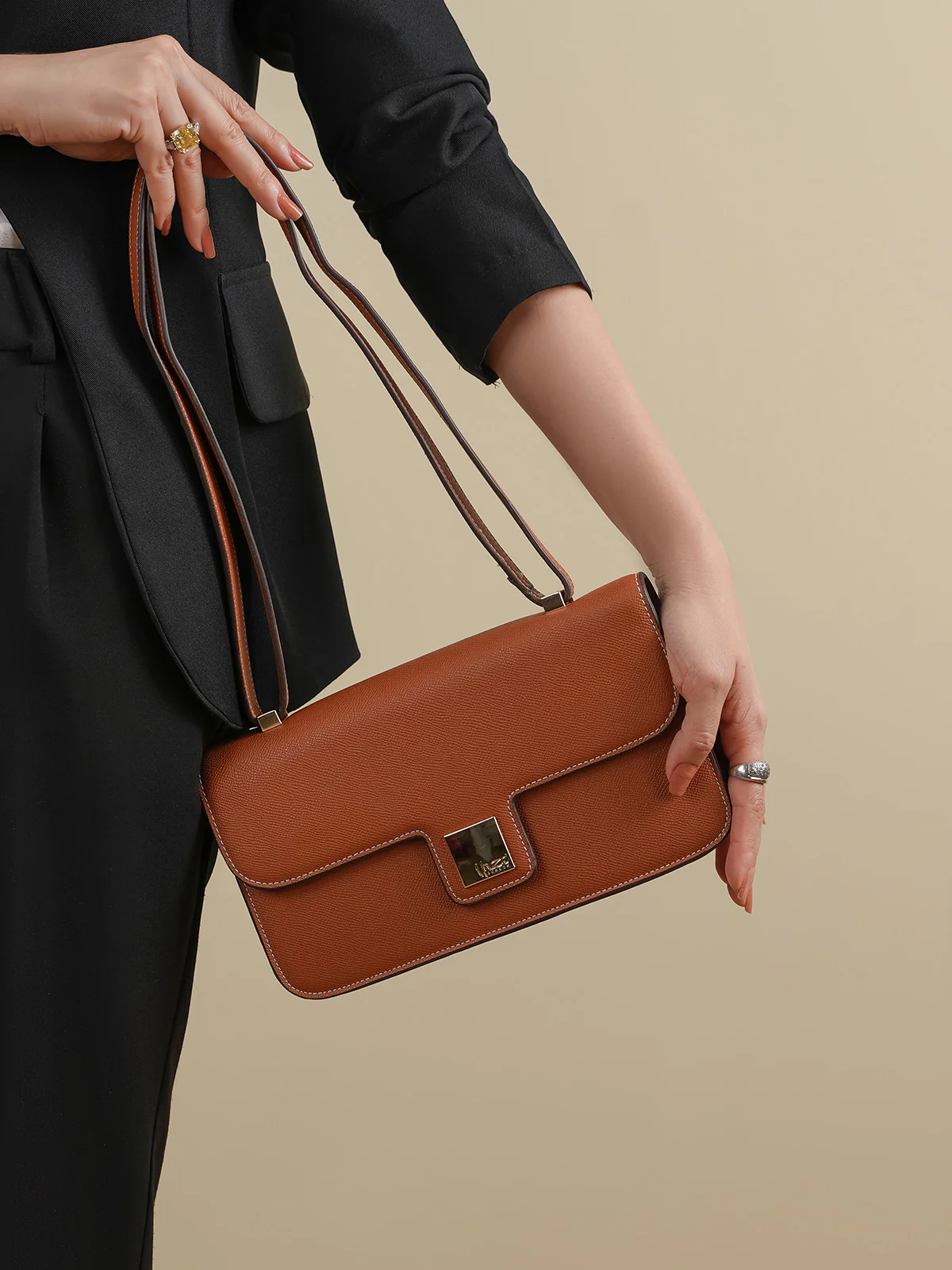Women "CAROLIE" Perfect Stylish Bag - Image 6