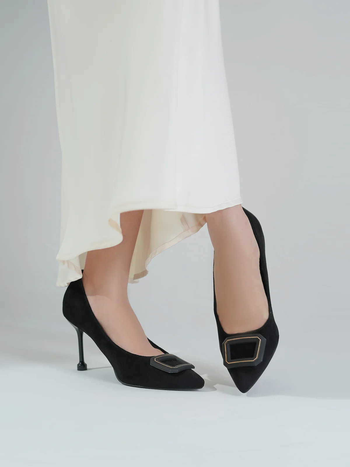Women "CASSIDY" Comfy Classic Court Shoes - Image 6