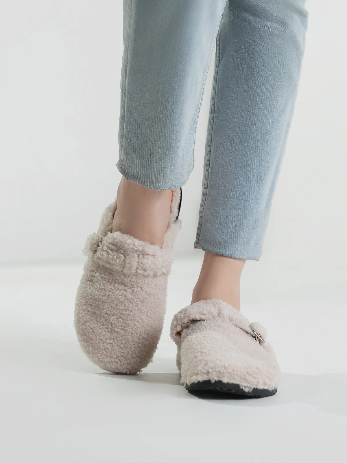 Women "CELEXA" Soft Easy To Wear Moccasins - Image 6
