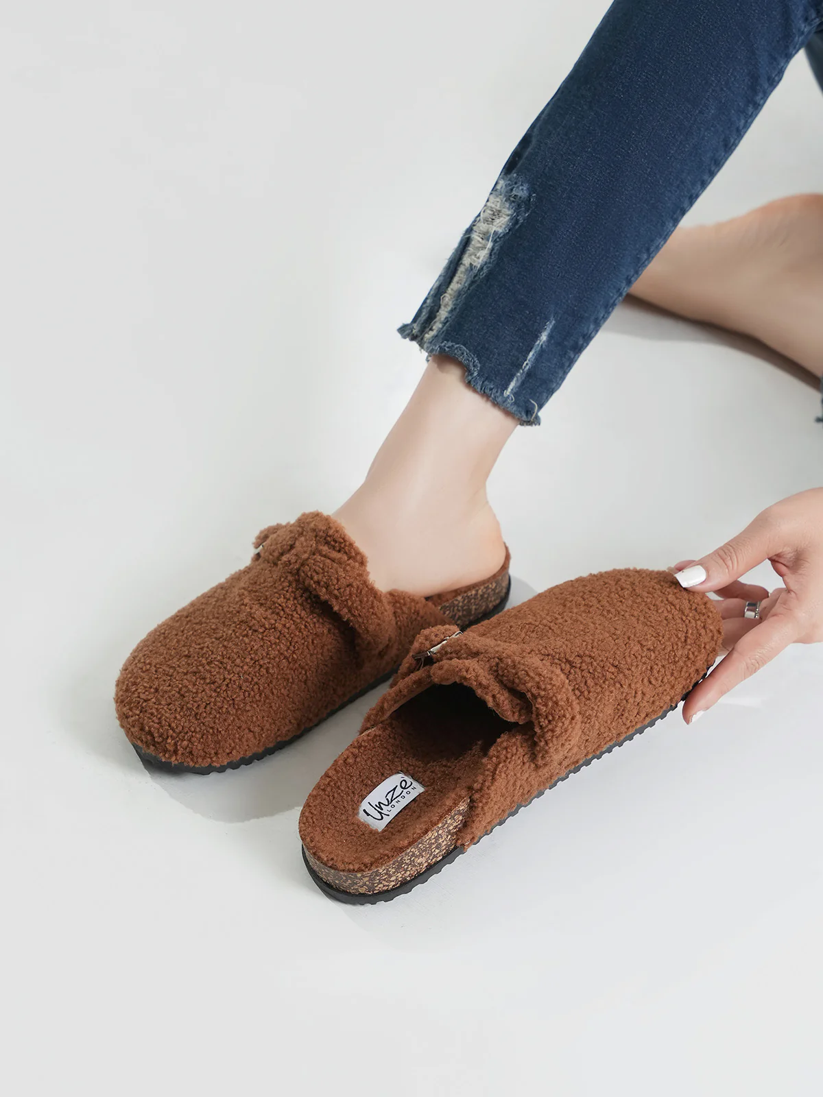 Women "CELEXA" Soft Easy To Wear Moccasins - Image 6