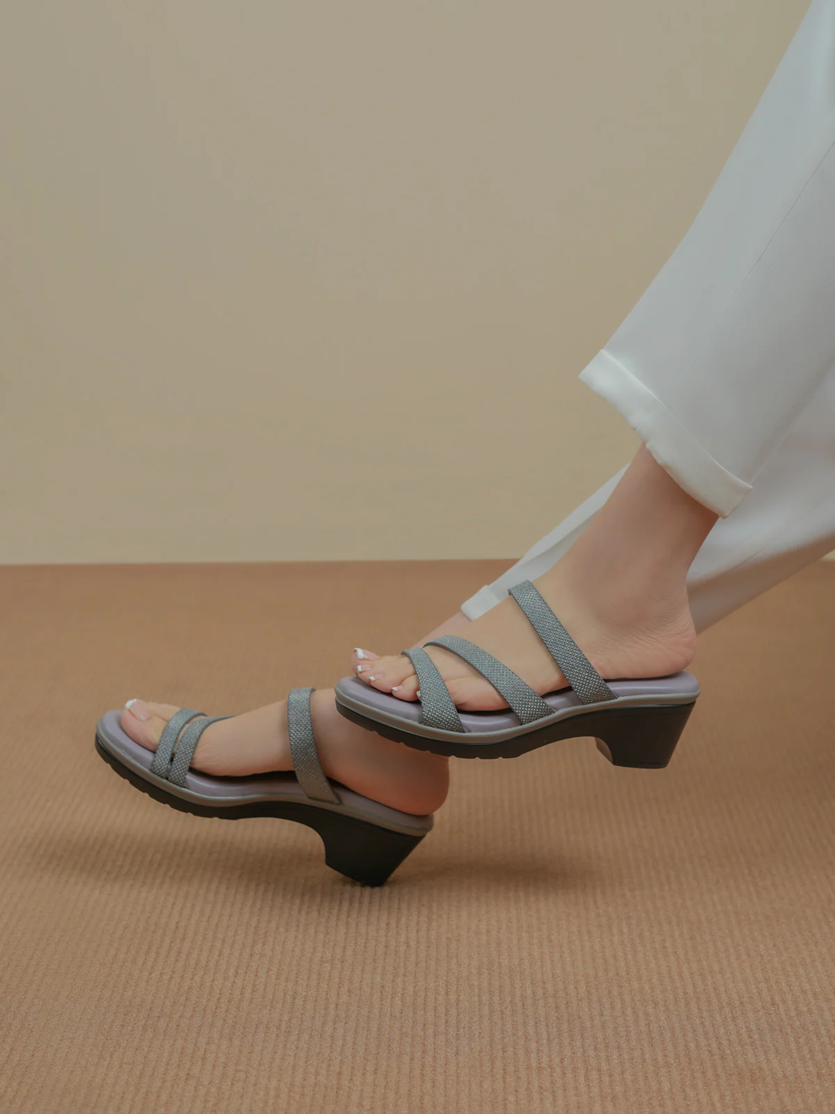 Women "CLETO" Lightweight Sandals - Image 3