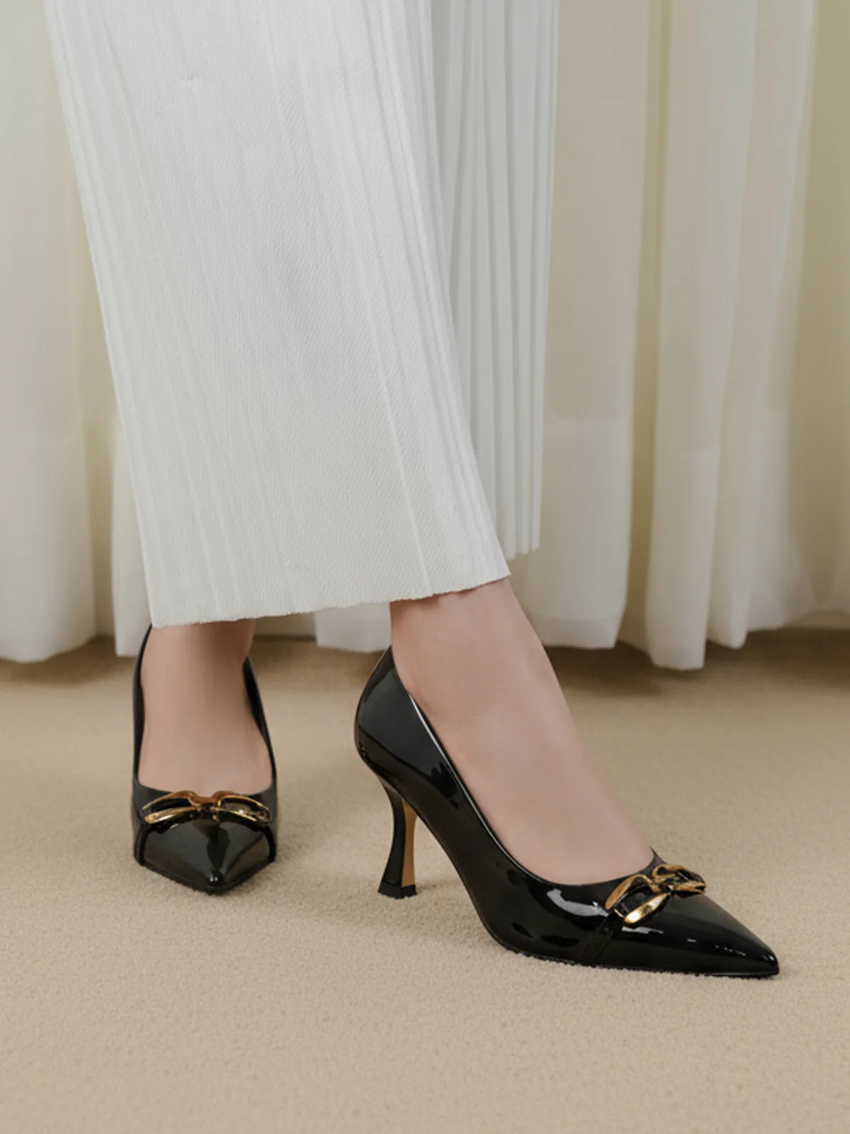 Women "CORRADO" Sleek Pointed Toe Court Shoes