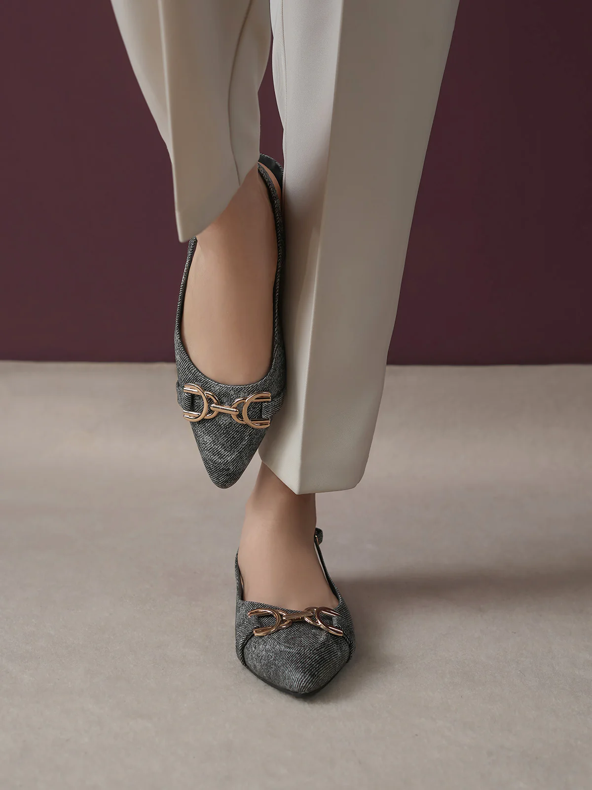 Women "DAITARO" Simple Stylish Flat Sandals - Image 3