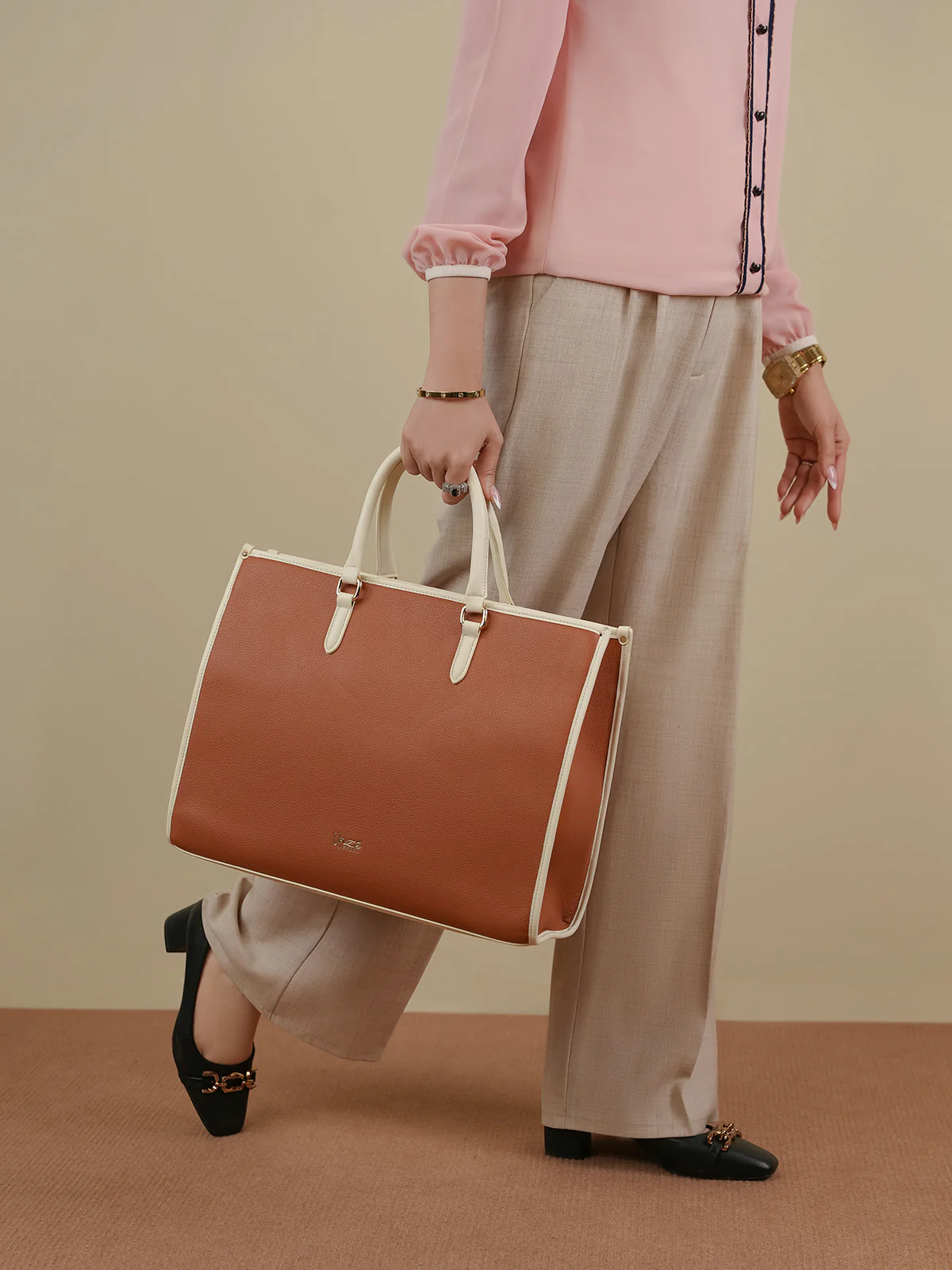 Women "DEVON" Easy to Carry Tote Bag - Image 9