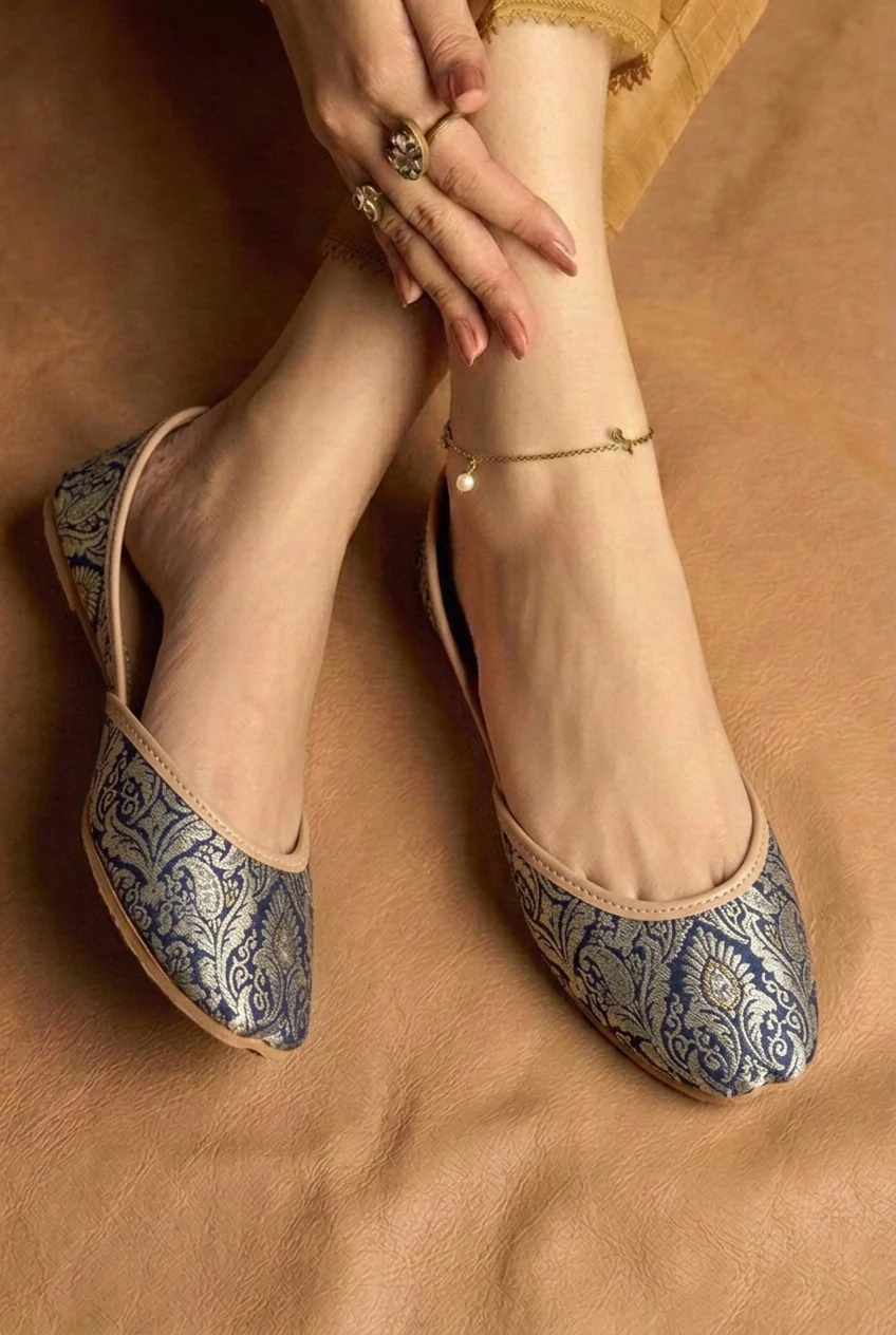 Women "NOOR-E-BAHAR" Comfy Handmade Khussa