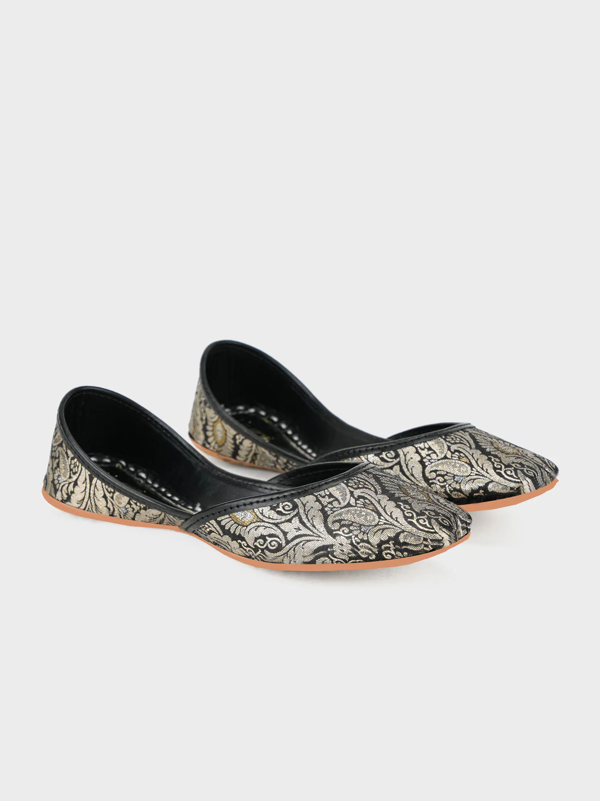 Women "NOOR-E-BAHAR" Comfy Handmade Khussa - Image 3