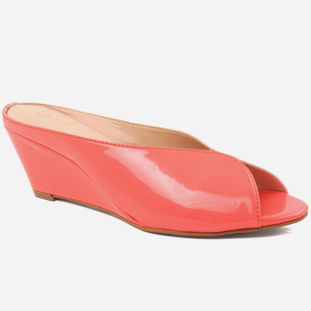 WOMEN "EDDIE" TWO TONE COMFORT WEDGE SLIP ON